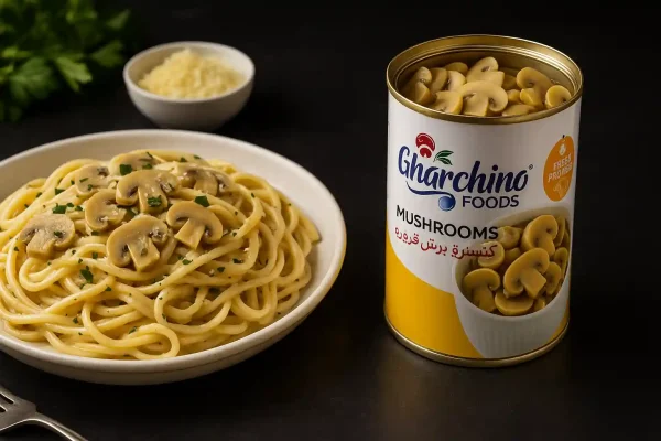 تصویر کنسرو قارچ برش خورده قارچینو کنار پاستا آلفردو ایتالیایی – مناسب استفاده در پاستا و پیتزا